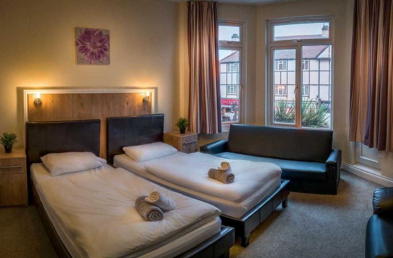 אילינג Acton Hill Hotel מראה חיצוני תמונה